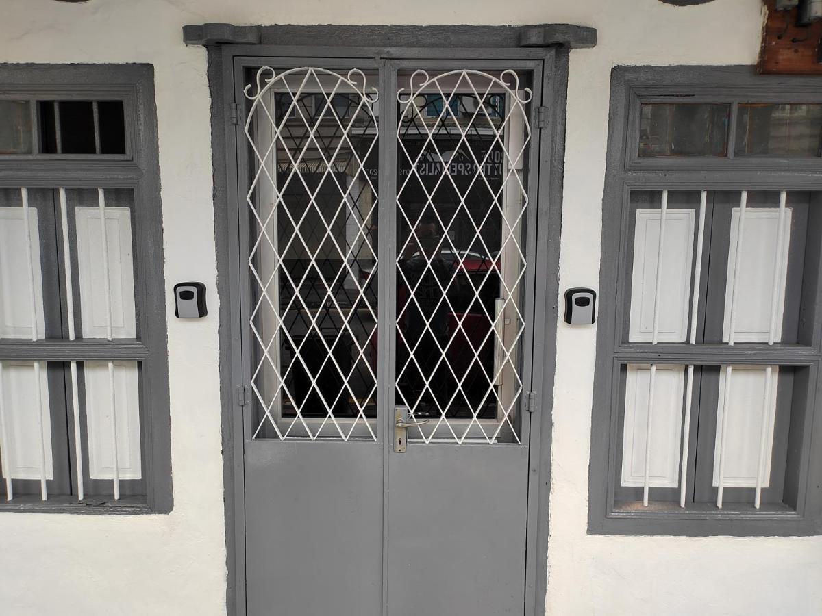 Hutton Lane Hostel Georgetown מראה חיצוני תמונה